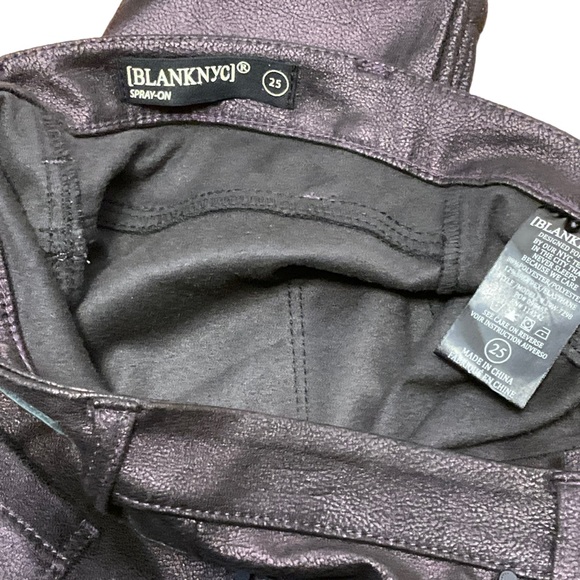 BLANKNYC sz 25 Spray On Super Skinny Jeans Coated Blackish Pink - Picture 7 of 12